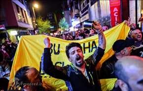 خروج معارضي الرئيس التركي رجب طيب اردوغان الى الشوارع