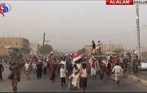 بالفيديو: مسيرة راجلة لكسر حصار الجوع .. أين المنظمات الانسانية من اليمن!