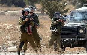 إصابة شاب فلسطيني برصاص الاحتلال على حاجز عسكري شمال الضفة