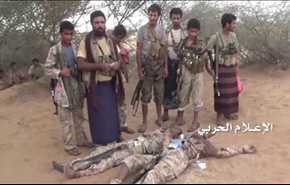 هذا ما فعلته القوات اليمنية بالمرتزقة عند اقتحام معسكر لهم بالجوف