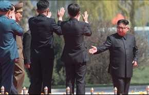 شاهد...ماذا يفعل زعيم كوريا الشمالية والعالم يرتعش خوفا من حرب نووية