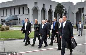 التقى ظريف مع كبار المسؤولين في باكستان