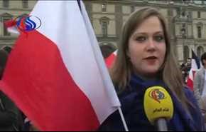 بالفيديو.. بمساعدة هذه الفتاة فاز ماكرون في الانتخابات الفرنسية!!