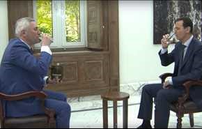 بالفيديو: ما هو سر المياه المقدسة التي شربها الرئيس الاسد على الهواء مباشرة؟