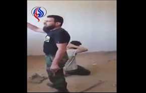 فيديو لقائد بالجيش الليبي يعدم داعشياً.. ويثير جدلا/ 18+