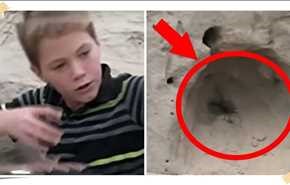 طفل كان يحفر في الرمل على الشاطئ..لن تصدق ما الذي وجده !!
