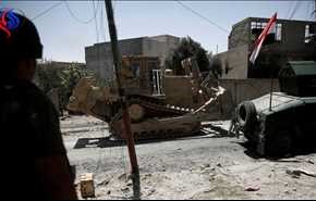 ویدیوی رعب‌آور ... برخورد بولدوزر ارتش عراق با خودروی بمب‌گذاری شدۀ داعش