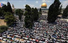بالفيديو.. ربع مليون فلسطيني يؤدون صلاة الجمعة في المسجد الأقصى