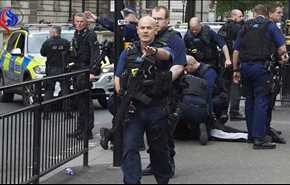 الشرطة البريطانية تفجر عبوتين قرب السفارة الأميركية بلندن