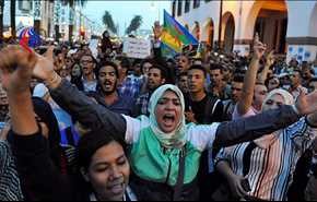 بالفيديو : استمرار الاحتجاجات في مدينة الجسيمة المغربية اثر اعتقال نشطاء