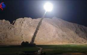 شاهد بالفيديو لحظة استهداف صواريخ حرس الثورة لمواقع الارهابيين بدير الزور