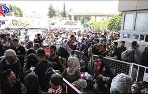 عشرات آلاف السوريين يتدفقون إلى معبر باب الهوى مع تركيا عائدين لوطنهم