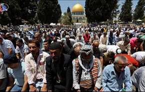 بالفيديو: عشرات آلاف الفلسطينيين يشاركون في إحياء يوم القدس بالمسجد الأقصى