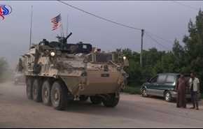 بالفيديو: القوات الأمريكية تنشر آليات عسكرية تابعة لها شرق مدينة الرقة