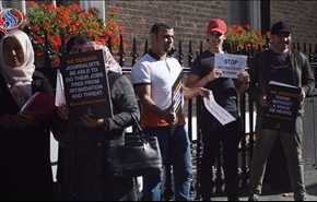 بالفيديو والصور: هكذا استقبل ناشطون عرب وأجانب انور قرقاش في لندن