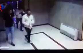 بالفيديو... مسلحون يقتحمون فندق فلسطين وسط بغداد