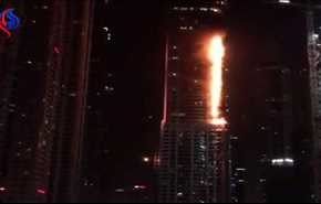 إخماد حريق ببرج الشعلة في دبي