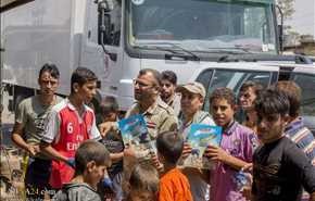 العتبة العباسية المقدسة تقدم هدايا لاطفال نازحين من الموصل