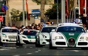 بالصورة.. الإمارات تحتجز مركبات بسبب لوحات قطرية