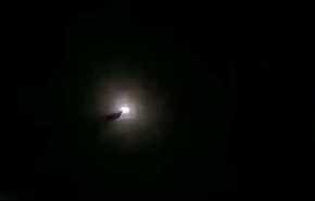 بالفيديو .. لحظة تصدي الدفاع الجوي السوري لصواريخ اسرائيلية