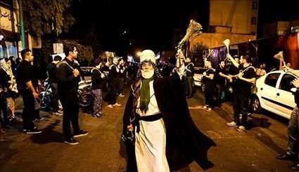 بالصور... اقامة مراسم العزاء الحسيني في ايران