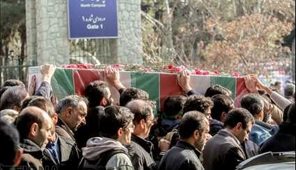 تشییع و خاکسپاری پیکر شهید گمنام در کوی دانشگاه تهران + عکس