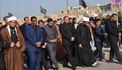 بالصور ...مسيرة لأحياء ذكرى وفاة الرسول (ص) في ذي قار العراقية