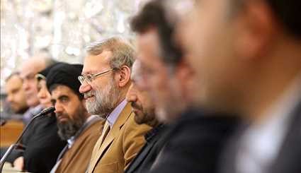 Larijani receives Indonesia's MPR head