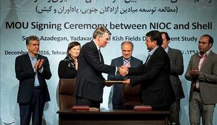 Iran, Shell Sign MoU on Future Oil, Gas Development