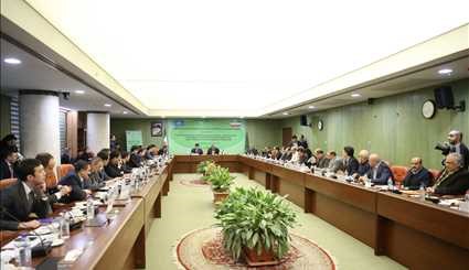 عقد اجتماع لجنة التعاون الاقتصادی المشترک بین ایران وکازاخستان فی طهران