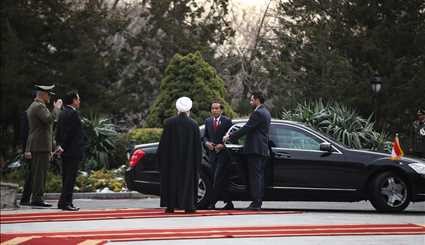 Rouhani welcomes Indonesian counterpart officially