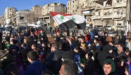 Residents of Aleppo Express Joy as First Convoy of Militants Leave Aleppo
