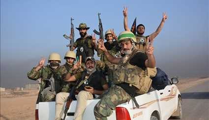 بالصور ..قوات الحشد الشعبي العراقي في الخطوط الأمامية قرب قرية 