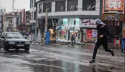 باران شدید و آبگرفتگی معابر در کرج/ تصاویر