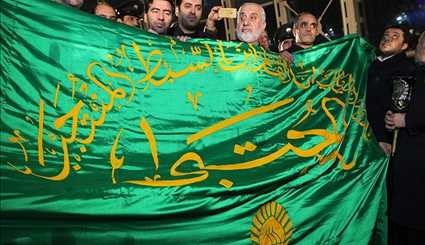 اهتزاز پرچم گنبد حرم سیدالکریم (ع) برفراز برج میلاد | تصاویر