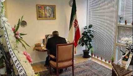 امضای دفتر یادبود آیت الله رفسنجانی توسط مقامات کشورهای خارجی | تصاویر