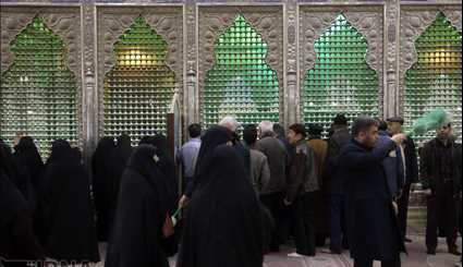 Iraq MPs pay tribute to Imam Khomeini