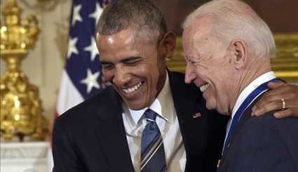 اوباما اشک بایدن را درآورد +عکس