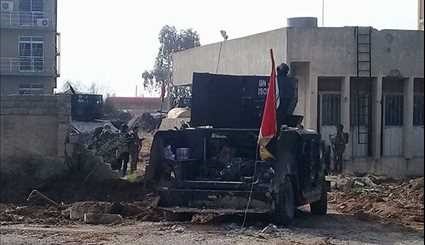 القوات العراقية أدخل جامعة الموصل، القبض على جسر نهر دجلة