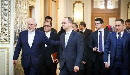 وزير الخارجية الايراني يستقبل نظيره الالباني