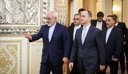Zarif meets with Albanian counterpart