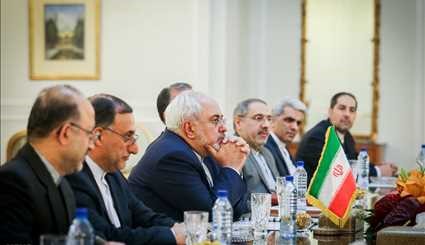 Zarif meets with Albanian counterpart