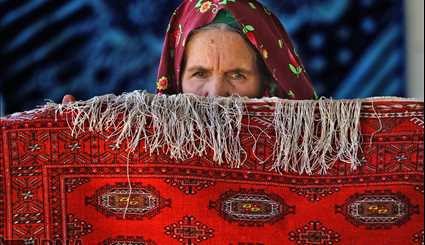 Doidokh village popular for weaving silk carpets