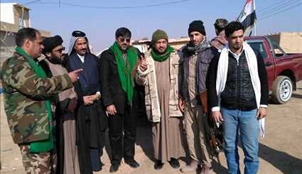 بالصور..شيوخ ووجهاء العشائر يقدمون الدعم اللوجستي للقوات العراقية على الحدود مع سوريا