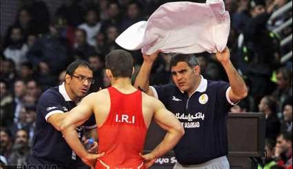 مسابقات کشتی جام جهان پهلوان تختی در مشهد/ تصاویر