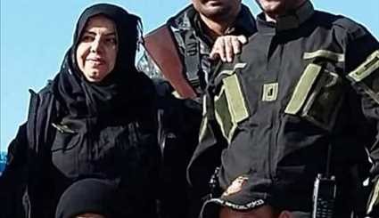 بالصور..شاهد المرأة العراقية التي تقود المعارك ضد 