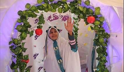 حفل تكريم 9000 فتاة بلغن سن التكليف الشرعي في محافظة فارس جنوب ايران