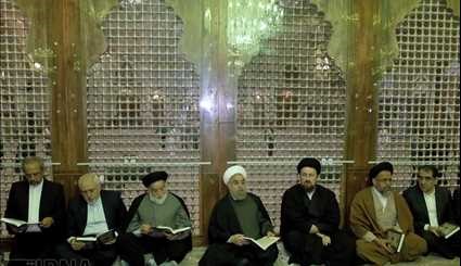 Rouhani, cabinet renew allegiance to Imam Khomeini
