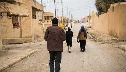 Iraqi Christians Return Home in Liberated Town of Hamdaniya