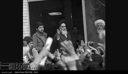 14 February 1357 - meeting people, Imam Khomeini (RA) in the 